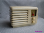 Mirror tone bakelite radio 4d8